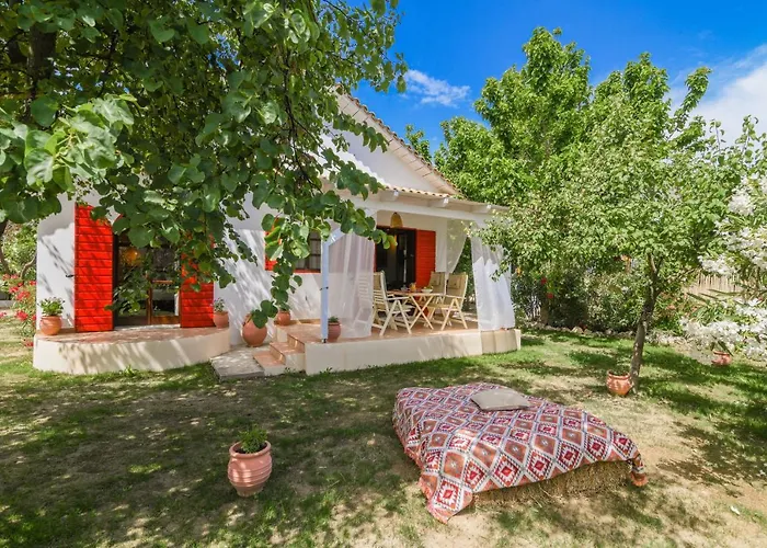 Therianos Traditional Villas